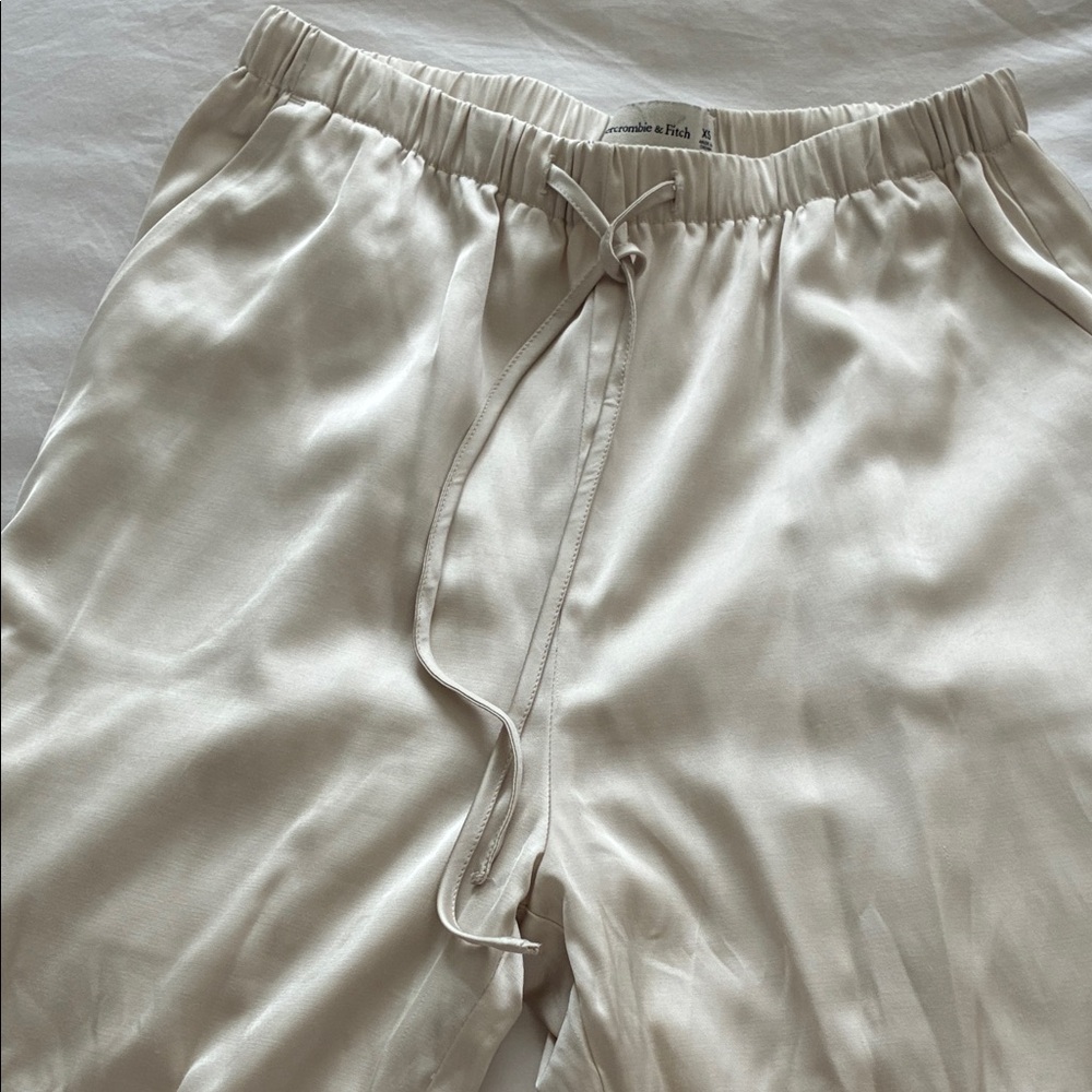 Abercrombie & Fitch Cream Satin Trousers